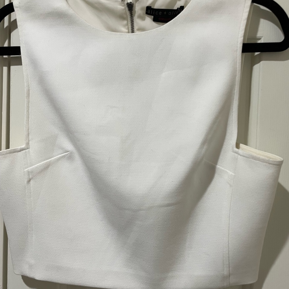 NWT Alice + Olivia EMPLOYED Collection White Sleeveless Crop Tank Top